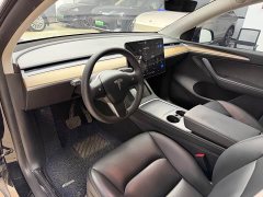 Tesla Model Y Standard Range RWD - ფოტო 9