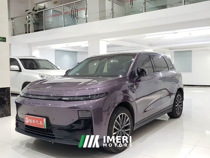 Leapmotor B10 510 Pleasure Edition - ავტომობილი ჩინეთიდან