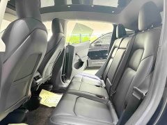Tesla Model Y Long Range All-Wheel Drive - ფოტო 9