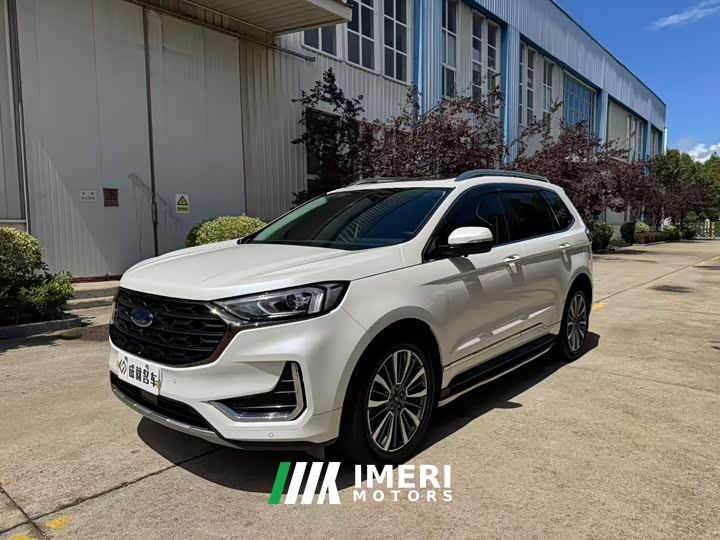 Ford Edge PLUS EcoBoost 245 FWD Premium 7-Seater