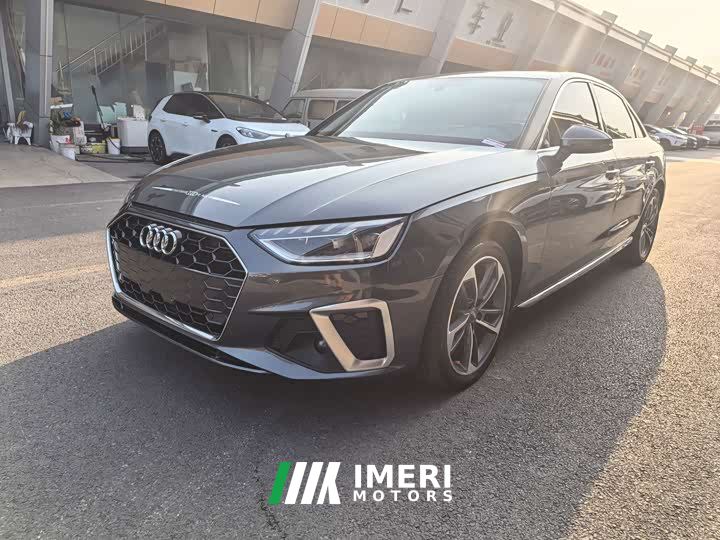 Audi A4L 40 TFSI Fashion Dynamic