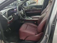 Cadillac XT5 2025 2.0T Platinum - ფოტო 8