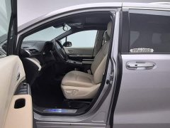 Toyota Sienna 2021 2.5L Hybrid Premium Edition - ფოტო 10