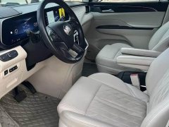 Buick GL8 Avenir Edition - ფოტო 10