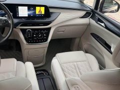 Buick GL8 Avenir Edition - ფოტო 12