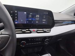 Chevrolet Cruze 1.5L Dual-Clutch Deluxe Edition - ფოტო 12