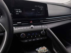 Hyundai Elantra 1.5L CVT Luxury - ფოტო 12