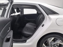Hyundai Elantra 1.5L CVT Luxury - ფოტო 15