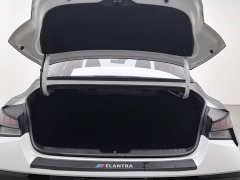 Hyundai Elantra 1.5L CVT Luxury - ფოტო 16