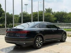 Volkswagen Passat 330TSI Elite - ფოტო 9