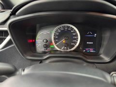 Toyota Corolla Hybrid 1.8H E-CVT Luxury - ფოტო 9