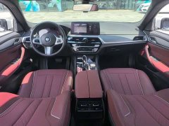 BMW 5 Series 530Li Premier M Sport Package - ფოტო 18