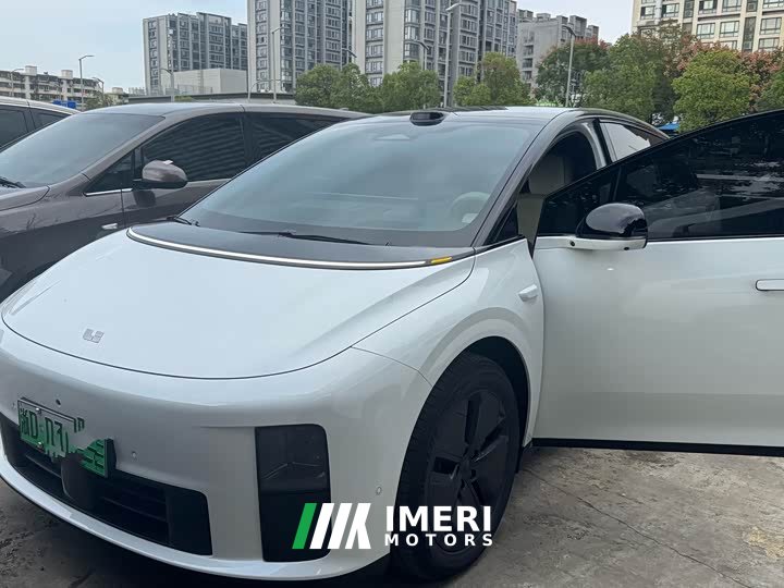 Li Auto i6 Single Motor Version - ავტომობილი ჩინეთიდან