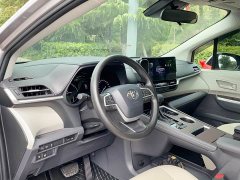Toyota Sienna 2024 2.5L Hybrid Comfort Edition - ფოტო 10