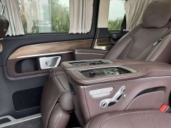 Mercedes-Benz V-Class 2022 V 260 L Long Wheelbase Luxury Edition - ფოტო 8