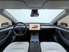 Tesla Model Y Rear-Wheel Drive - ფოტო 7