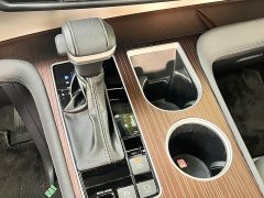 Toyota Sienna 2021 2.5L Hybrid Luxury - ფოტო 12