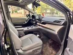 Toyota Sienna 2021 2.5L Hybrid Luxury - ფოტო 13