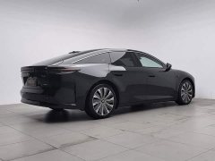 Toyota Platinum Wisdom 7 700 Max - ფოტო 2
