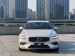 Volvo V60 B5 Luxury Edition - ფოტო 2