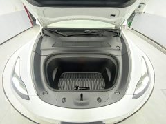 Tesla Model Y Standard Range RWD - ფოტო 12