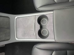 Tesla Model Y Standard Range RWD - ფოტო 20
