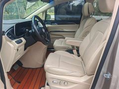Buick GL8 ES Luxe Enjoyment Edition - ფოტო 7