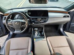 Lexus ES 200 Premium Edition - ფოტო 8