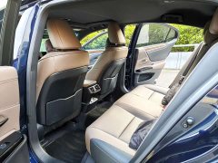Lexus ES 200 Premium Edition - ფოტო 9