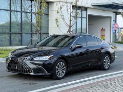Lexus ES 2022 300h Excellence Edition - ფოტო 1