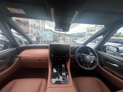 Toyota Vellfire Crown Hybrid 2.5L Ink Gold Executive Edition - ფოტო 14