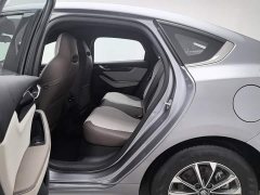 BYD Qin PLUS Champion Edition DM-i 55KM Leading - ფოტო 15