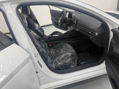 Hyundai Elantra 2023 1.5L CVT GLS Leading Edition - ფოტო 16