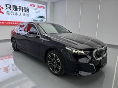 BMW 5 Series 525Li M Sport Package - ფოტო 3