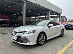 Toyota Camry Hybrid Luxury - ფოტო 1