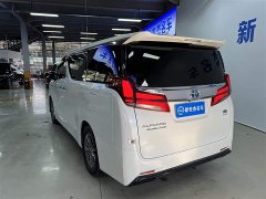 Toyota Alphard Hybrid 2.5L Premium Edition - ფოტო 12