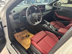 Audi A4L 200 Million Units Joyful Edition 40 TFSI Luxury Dynamic - ფოტო 6