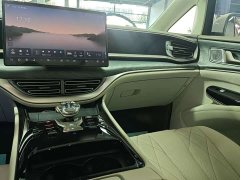 Denza BYD Denza D9 2022 DM-i 1040 Premium - ფოტო 16