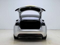 Tesla Model 3 Rear-Wheel Drive - ფოტო 13