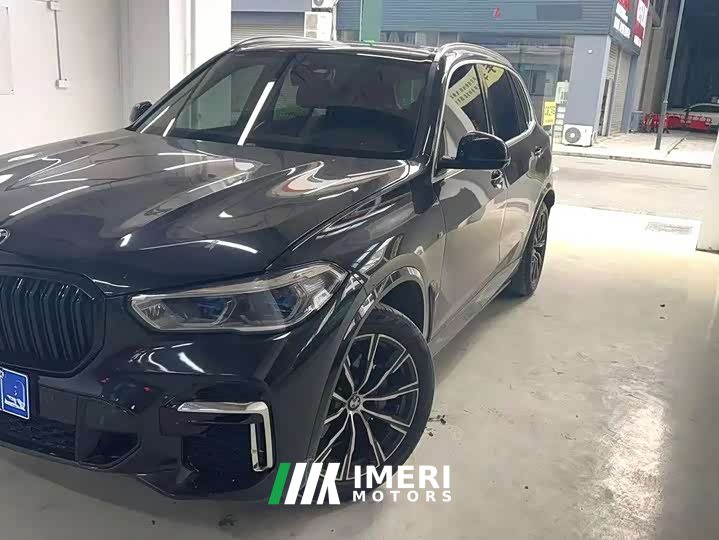 BMW X5 xDrive 30Li Luxury M Sport Package