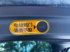 Tesla Model Y Rear-Wheel Drive - ფოტო 12