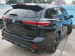 Toyota Crown Venza 2.5L HEV AWD Premier - ფოტო 2