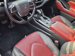 Toyota Crown Venza 2.5L HEV AWD Premier - ფოტო 4
