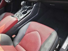 Toyota Crown Venza 2.5L HEV AWD Premier - ფოტო 6
