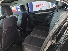 Skoda Superb TSI280 DSG Prestige - ფოტო 14