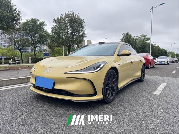 IM Motors Zhiji L6 Max Standard Edition