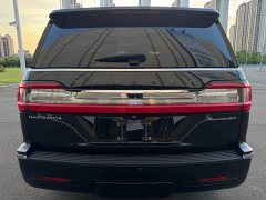 Lincoln Navigator 2020 Presidential Series 3.5T - ფოტო 9