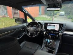 Toyota Vellfire Crown Hybrid 2.5L HV Premium Edition - ფოტო 9