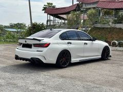 BMW 3 Series 325Li M Sport Package - ფოტო 9