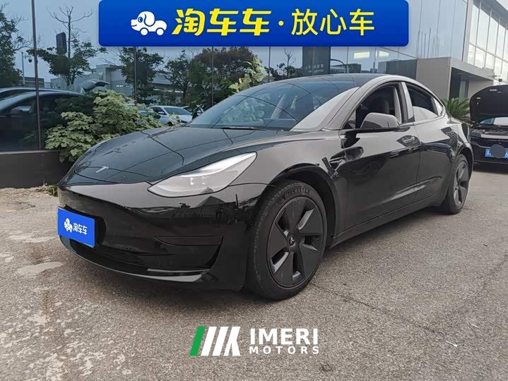 Tesla Model 3 Rear-Wheel Drive